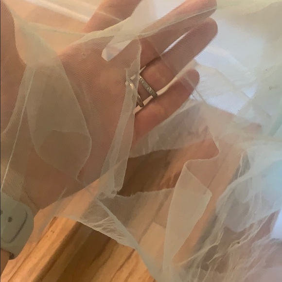 Alfred Angelo gown - Picture 4 of 8